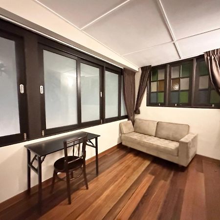 Madras Inn 58-1 Private Bathroom 乔治敦 外观 照片
