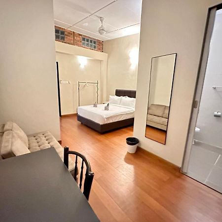 Madras Inn 58-1 Private Bathroom 乔治敦 外观 照片
