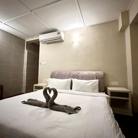 Madras Inn 58-1 Private Bathroom 乔治敦 外观 照片