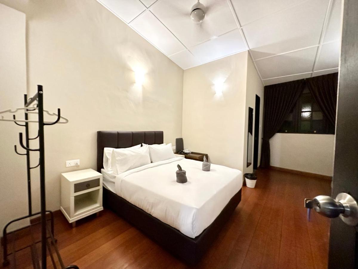 Madras Inn 58-1 Private Bathroom 乔治敦 外观 照片