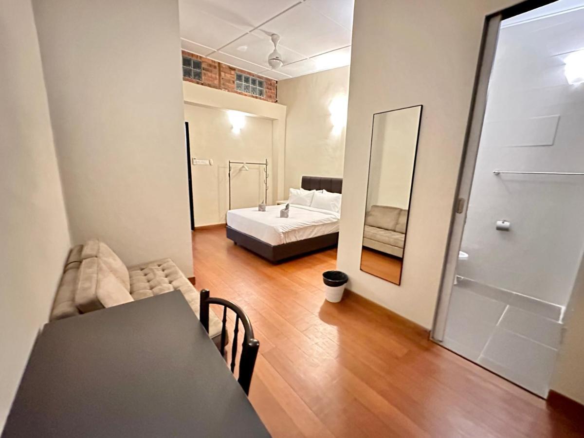 Madras Inn 58-1 Private Bathroom 乔治敦 外观 照片