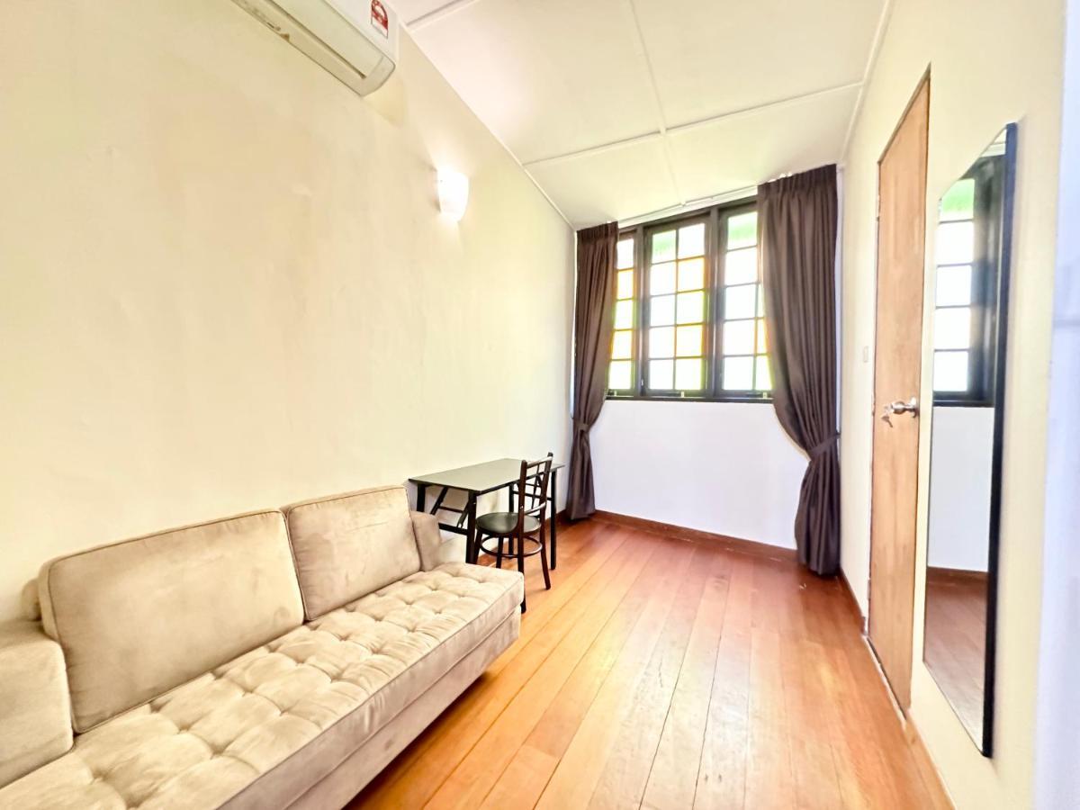 Madras Inn 58-1 Private Bathroom 乔治敦 外观 照片